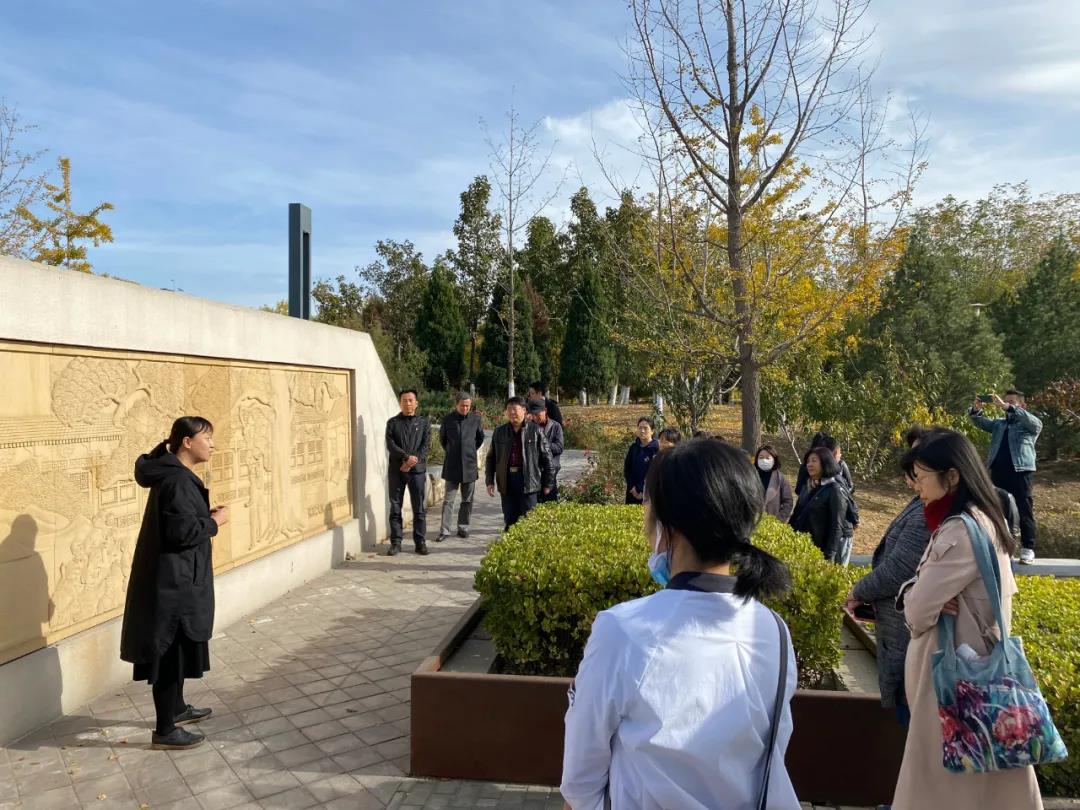常营校区党支部组织开展 “铭记历史 不忘初心 砥砺前行”主题党日活动