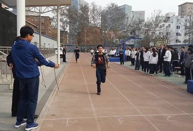 青春际会 运动乐章——劲松职高综合高中部拉开体育节序曲