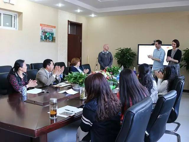 劲松职高综合高中部开展中外教师联合教研活动