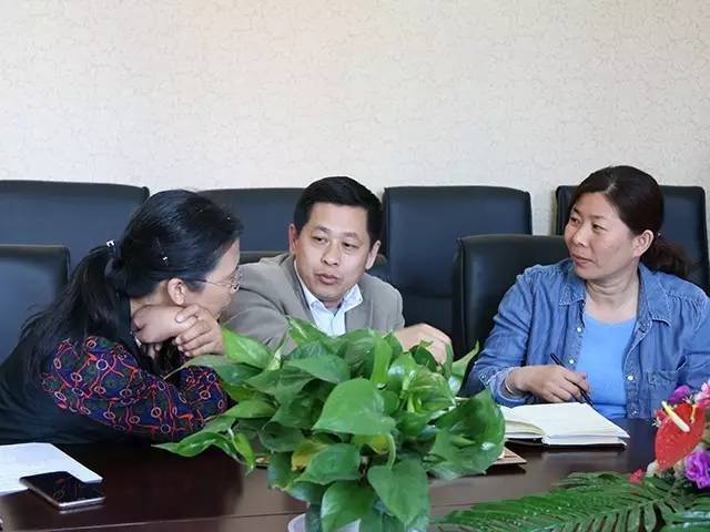 劲松职高综合高中部开展中外教师联合教研活动