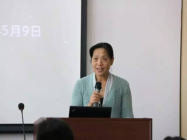 劲松职高综合高中部召开全体教师会和期中成绩分析会