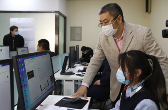 开展“胡格模式”教学改革，实现专业能力与职业素养融合培养