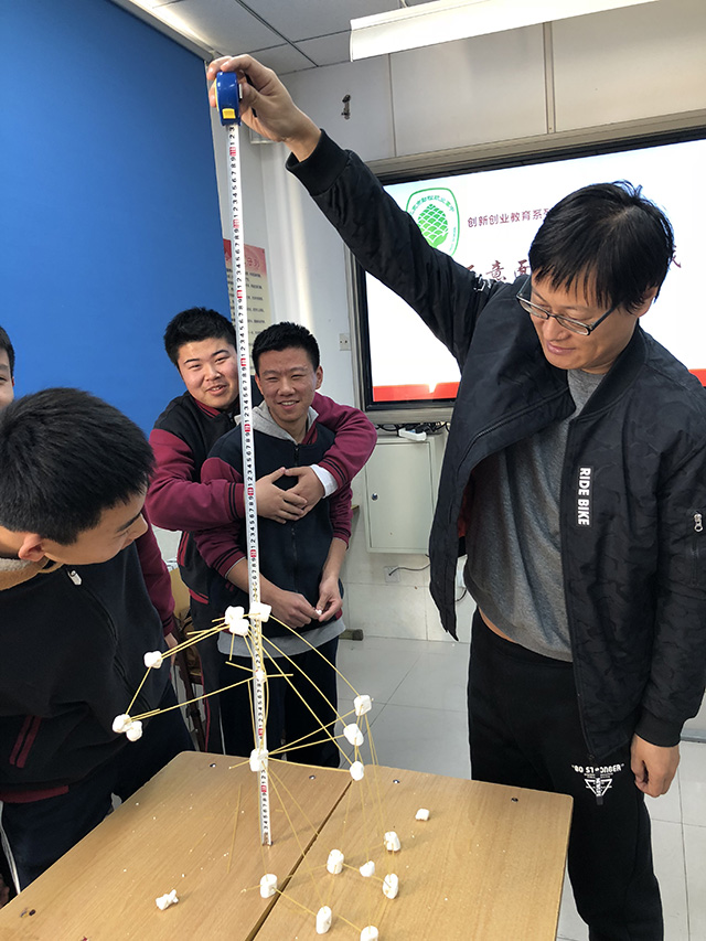 劲松职高创新创意大赛校区复赛顺利完成