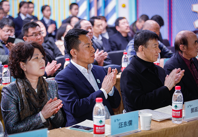 北京市劲松职业高中举行周锦明技能大师工作室揭牌暨拜师仪式活动