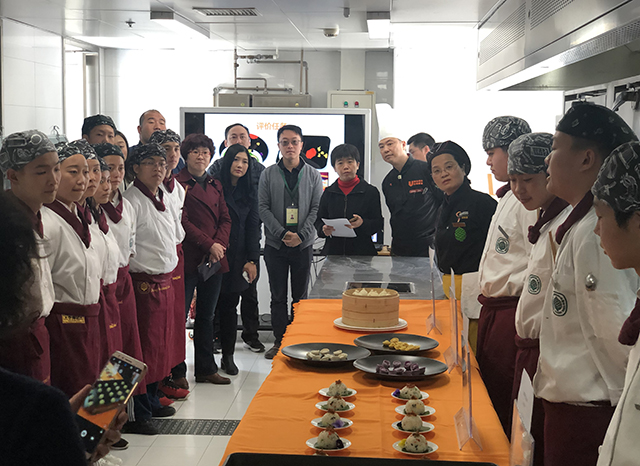 2019年澳门学校领导储备人才赴京培训班成员到劲松职高参观交流