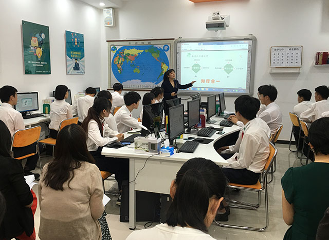 混合式学习+产教融合+课程联动——劲松职高新源里校区电子商务专业成功完成区级研究课