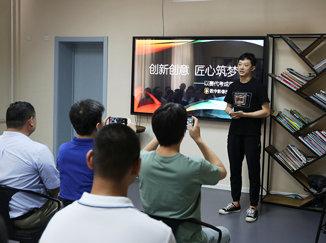 融合聚力 初放华彩 ——劲松职高数字影像技术专业举办高一年级以赛代考成果展示会