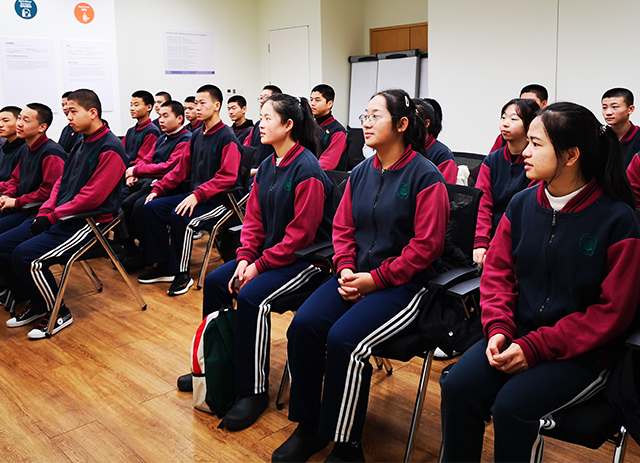 劲松职高学生走进北京望京凯悦酒店参与工学替专业体验