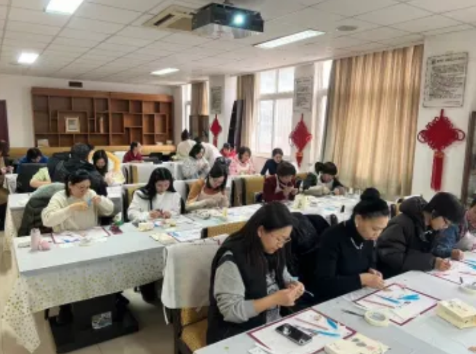 劲松职高开展庆祝2024年“妇女节”主题活动