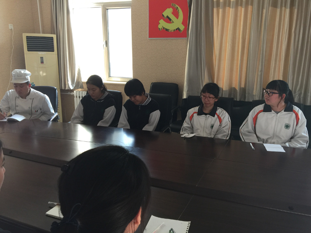 加强沟通和监管  提高营养餐质量 ——劲松职高综合高中部举行营养餐意见反馈座谈会