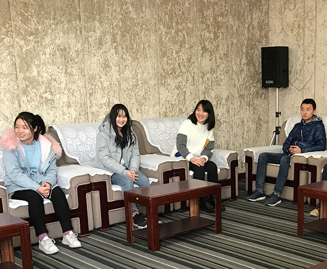 校企合作、工学交替、协同发展——实习就业创业指导中心老师与永乐实训基地学生座谈