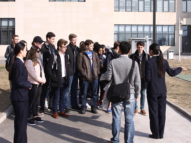 美国Lancaster Country Day School学校到我校参观学习