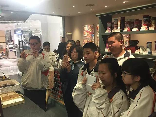 劲松职高高星级酒店运营与管理专业学生开展企业实践活动