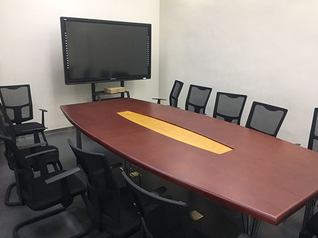 劲松职高总务处对劲松校区影视与影像专业实训基地进行项目验收工作