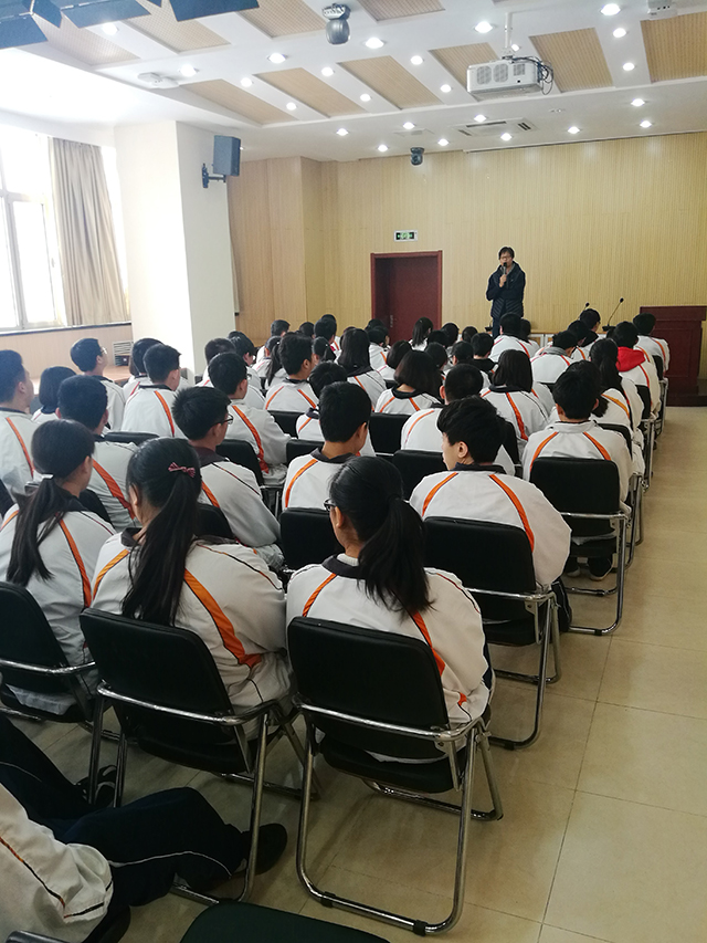 劲松职高综合高中部组织开展系列“全民国家安全教育日”主题教育活动