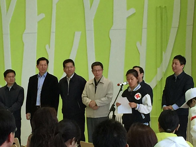 北京市劲松职业高中学生参加“人道筑梦，与爱同行” 纪念 “5.8世界红十字日”主题活动