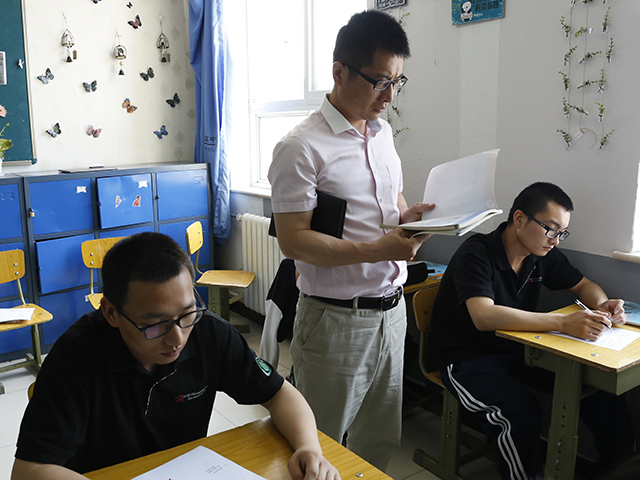 教学视导为引领 交流研讨促提高 ——朝阳区职成教研室对劲松职高劲松校区进行教学视导工作