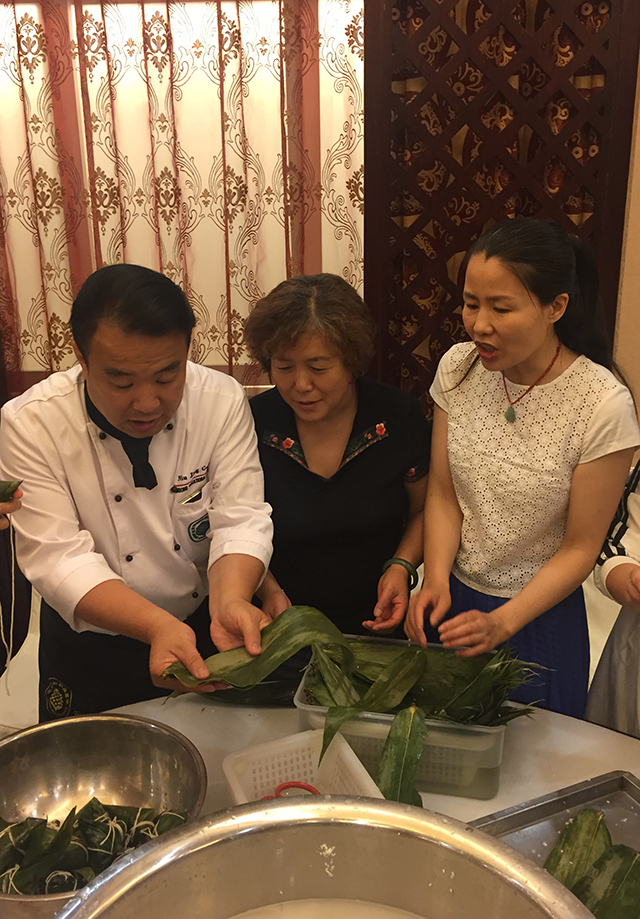 劲松职高劲松校区开展弘扬中华传统文化——情系端午主题活动