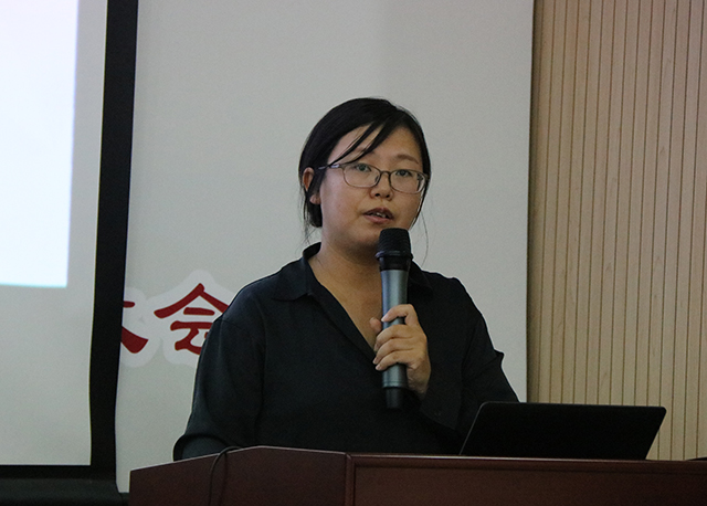 劲松职高新源里校区召开高一新生及电商专业学生家长会