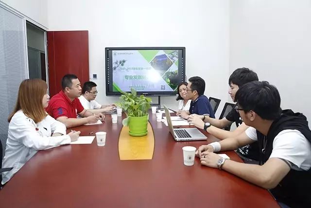 携校企共建合作 促专业内涵建设——劲松职高影像与影视技术专业召开新学期专业发展及校企共建研讨会