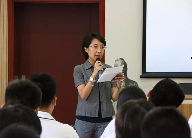 劲松职高新源里校区举办高一新生“职业生涯规划”讲座