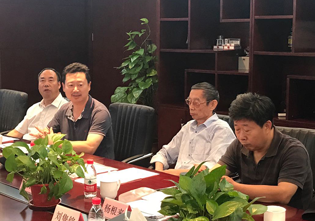 劲松职高老年人服务与管理专业专业核心课教材审纲会