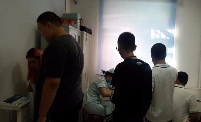劲松职高积极参与北京市成人慢性病及危险因素的检测工作