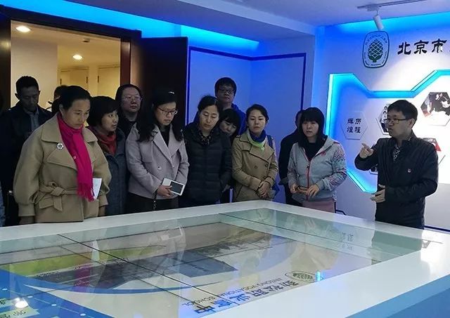 搭建交流学习平台 共研课程与教学改革 ——北京市海淀区职教同仁到劲松职高交流研讨